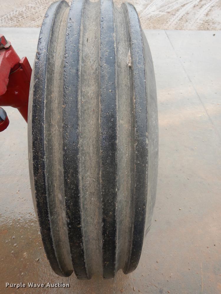 image for item DF1906 1966 Farmall 1206 tractor