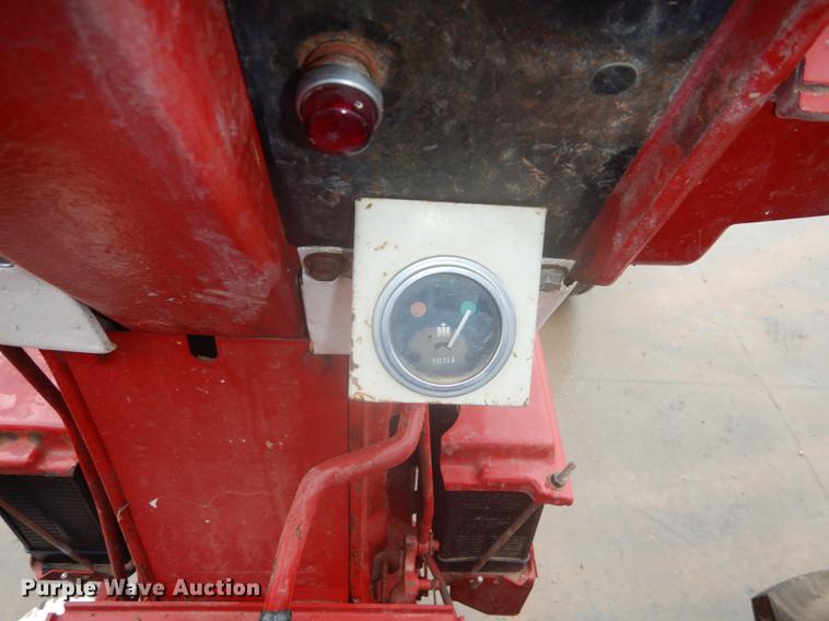 image for item DF1906 1966 Farmall 1206 tractor