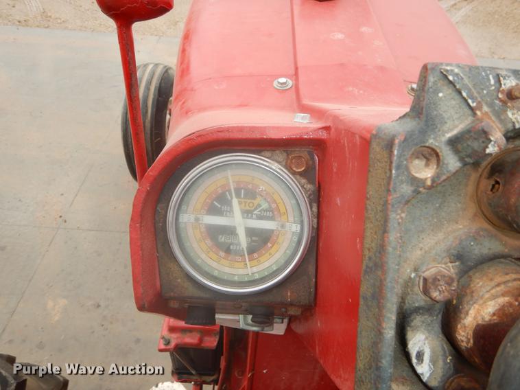 image for item DF1906 1966 Farmall 1206 tractor
