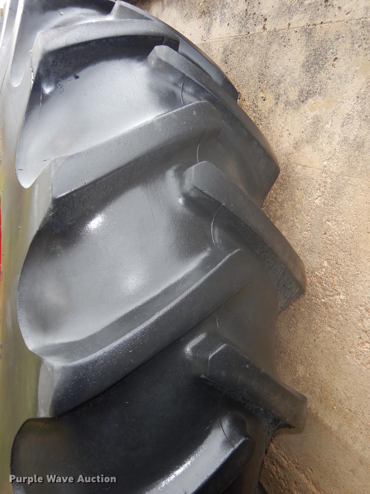 image for item DF1906 1966 Farmall 1206 tractor