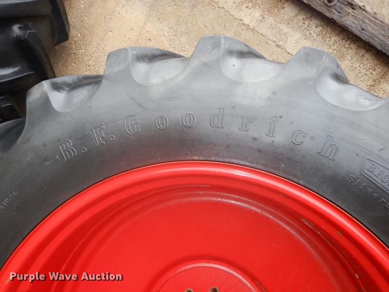 image for item DF1906 1966 Farmall 1206 tractor