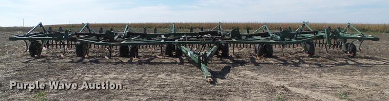 image for item DF2783 QuinStar Fallow Master II field cultivator