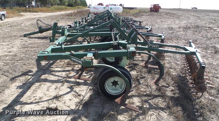 image for item DF2783 QuinStar Fallow Master II field cultivator