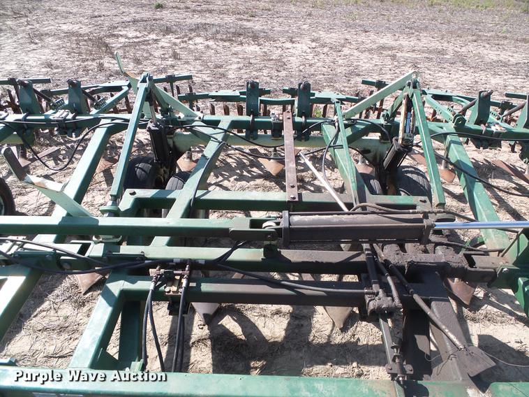 image for item DF2783 QuinStar Fallow Master II field cultivator