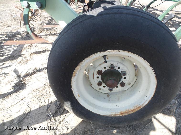 image for item DF2783 QuinStar Fallow Master II field cultivator