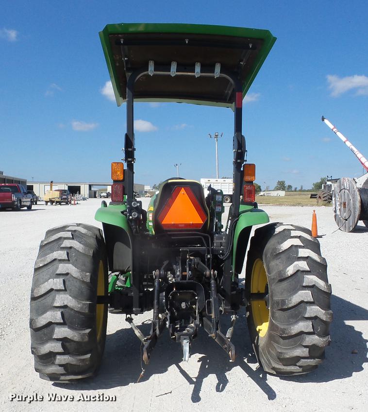 image for item EI9963 2013 John Deere 4520 MFWD tractor