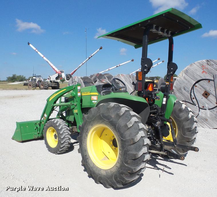 image for item EI9963 2013 John Deere 4520 MFWD tractor