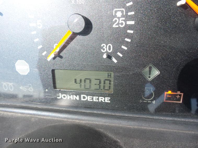 image for item EI9963 2013 John Deere 4520 MFWD tractor