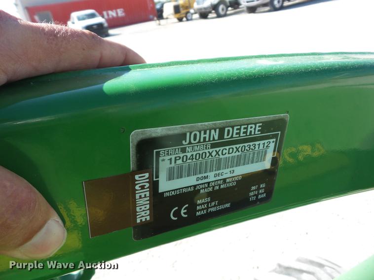 image for item EI9963 2013 John Deere 4520 MFWD tractor