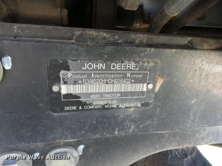image for item EI9963 2013 John Deere 4520 MFWD tractor