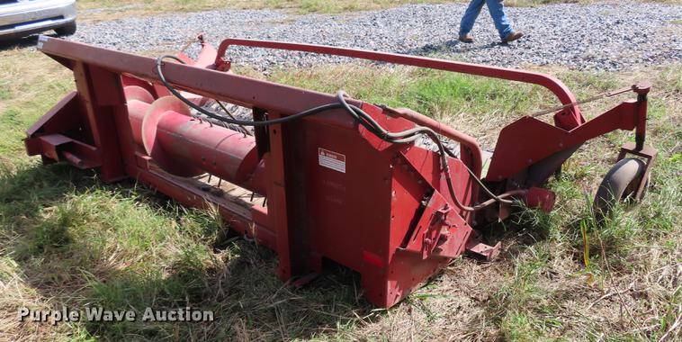 image for item EI9980 International 810 pickup head