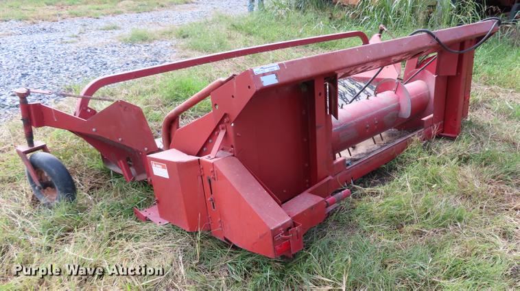 image for item EI9980 International 810 pickup head