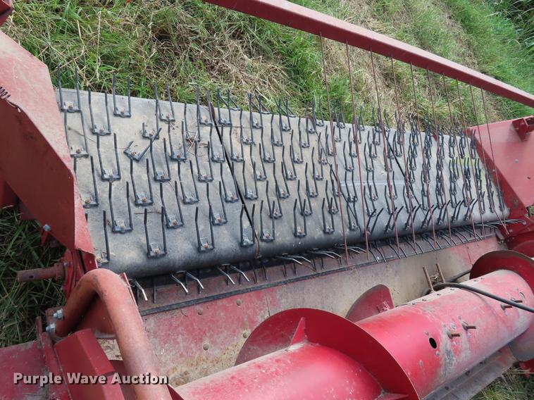 image for item EI9980 International 810 pickup head