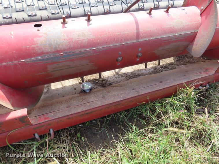 image for item EI9980 International 810 pickup head