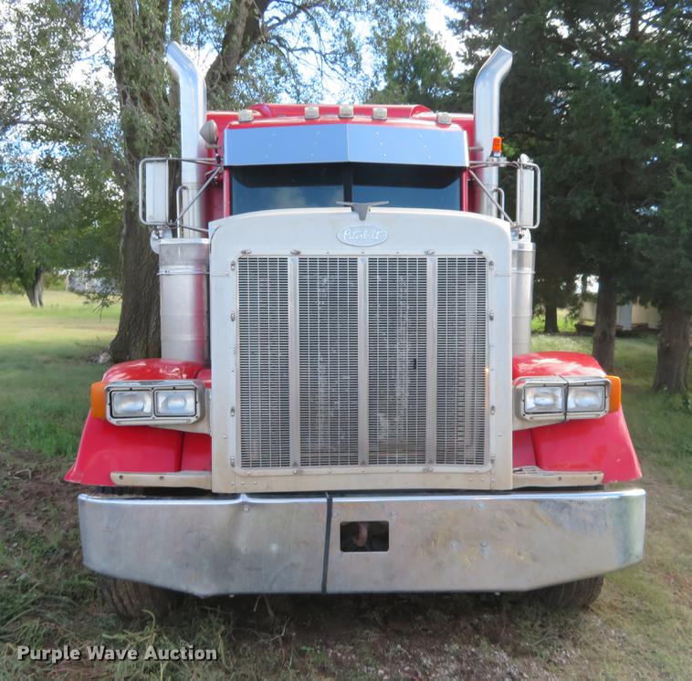 image for item EJ9718 1996 Peterbilt 379 semi truck
