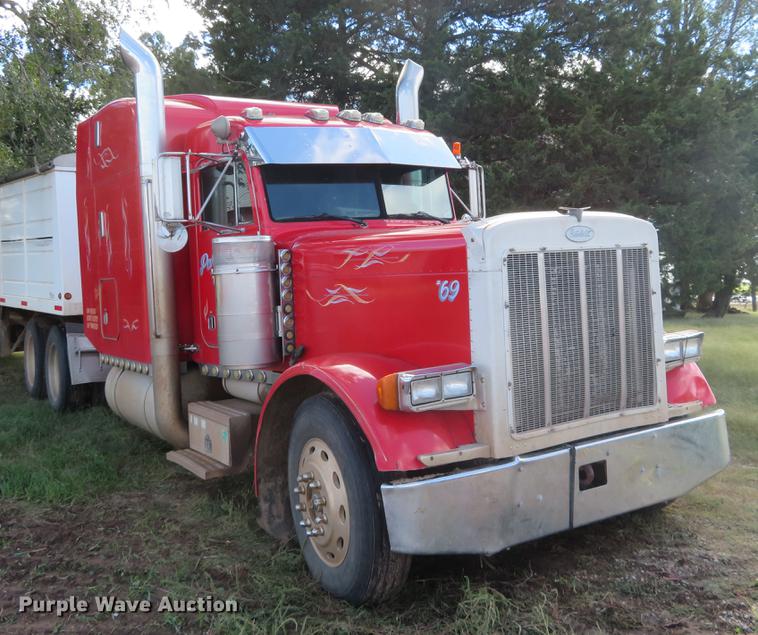 image for item EJ9718 1996 Peterbilt 379 semi truck