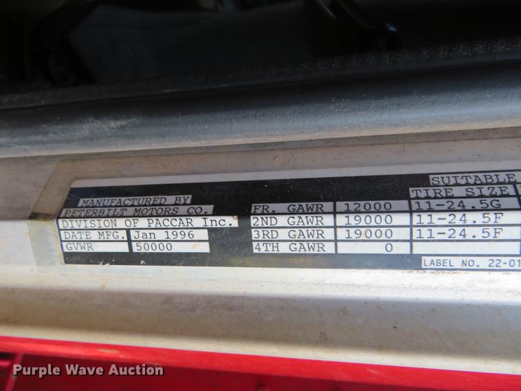 image for item EJ9718 1996 Peterbilt 379 semi truck