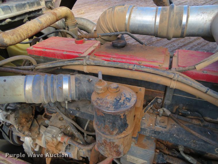 image for item EJ9718 1996 Peterbilt 379 semi truck