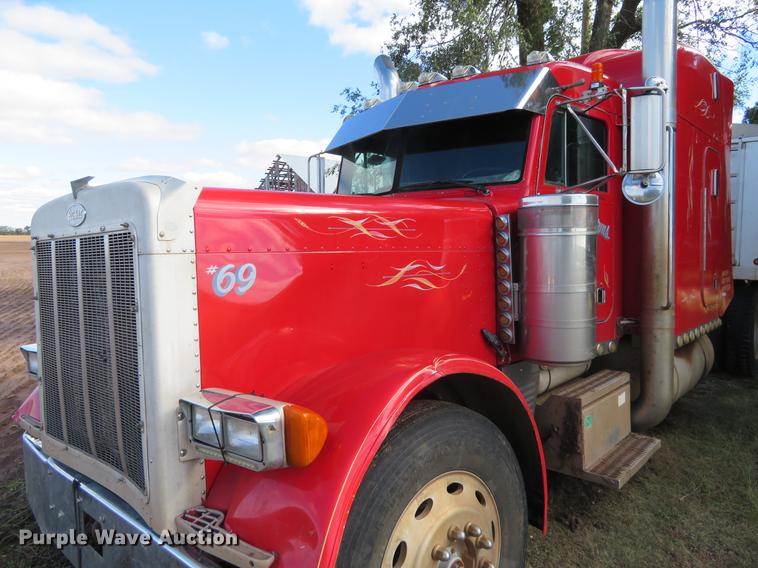 image for item EJ9718 1996 Peterbilt 379 semi truck
