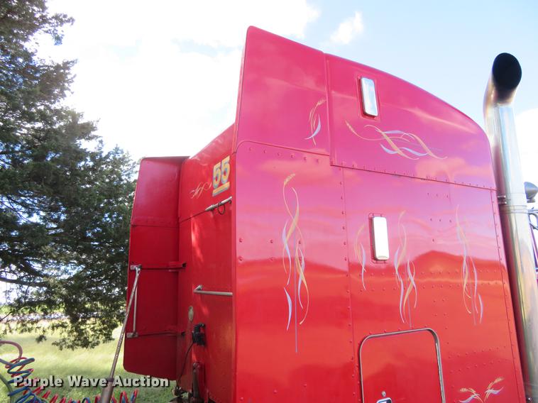 image for item EJ9718 1996 Peterbilt 379 semi truck