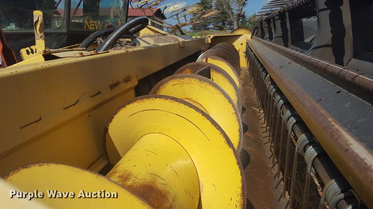 image for item EN9627 1996 New Holland 2450 windrower