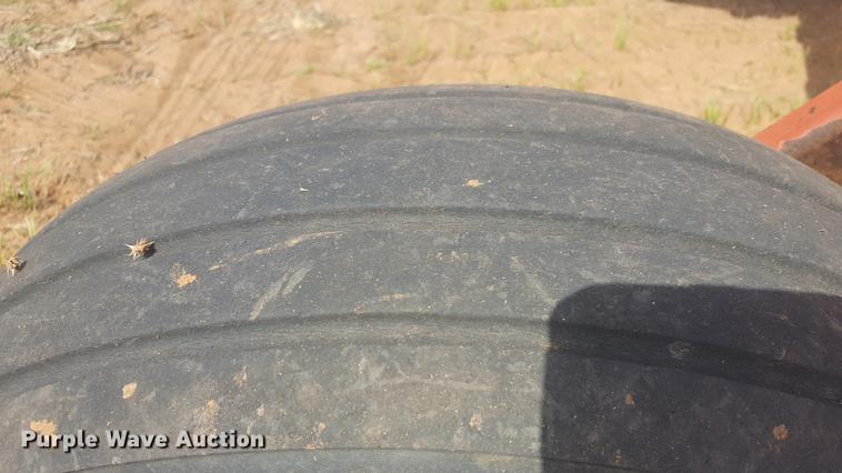 image for item EN9627 1996 New Holland 2450 windrower