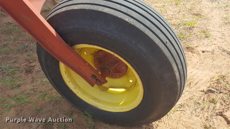 image for item EN9627 1996 New Holland 2450 windrower