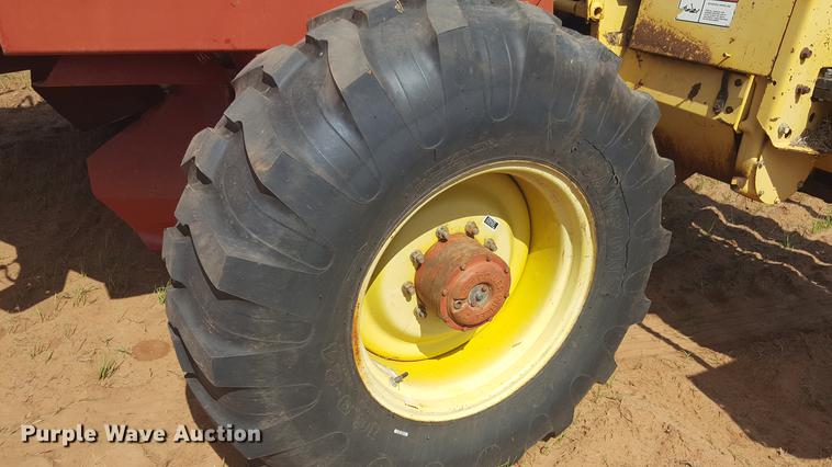 image for item EN9627 1996 New Holland 2450 windrower