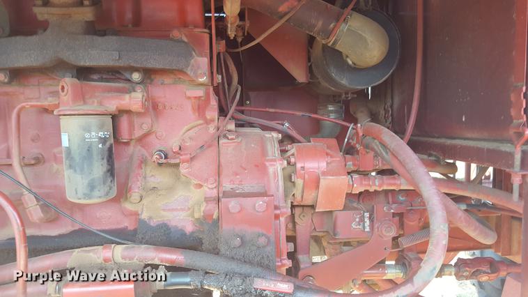 image for item EN9627 1996 New Holland 2450 windrower