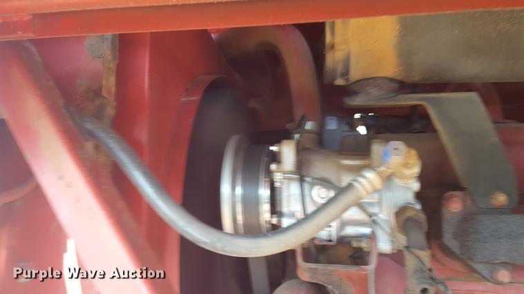 image for item EN9627 1996 New Holland 2450 windrower