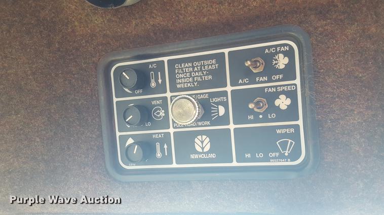 image for item EN9627 1996 New Holland 2450 windrower