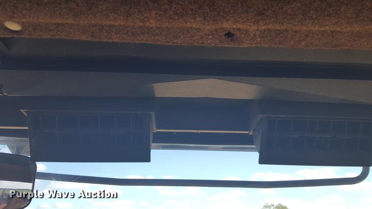 image for item EN9627 1996 New Holland 2450 windrower