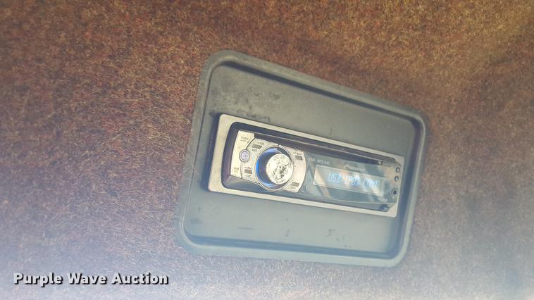 image for item EN9627 1996 New Holland 2450 windrower