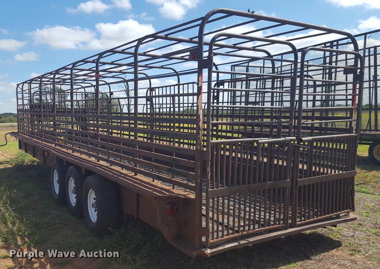 image for item EN9628 Livestock trailer