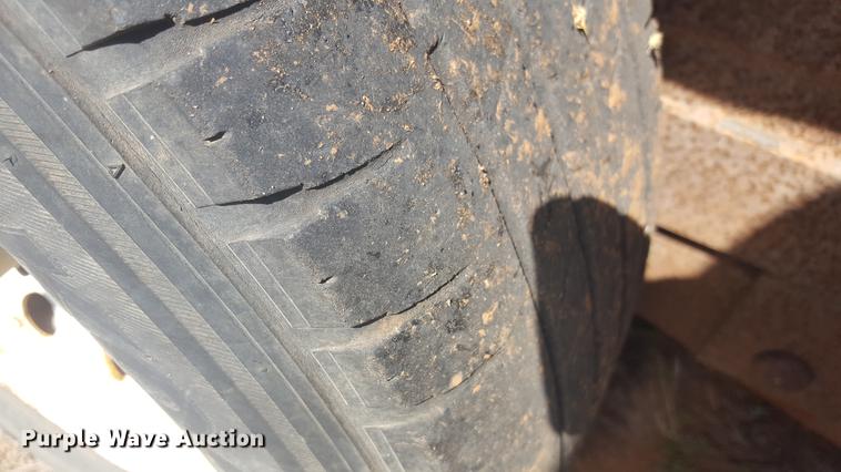 image for item EN9628 Livestock trailer