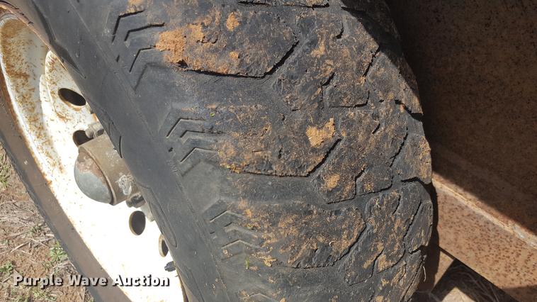 image for item EN9628 Livestock trailer