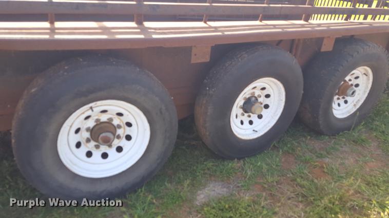 image for item EN9628 Livestock trailer