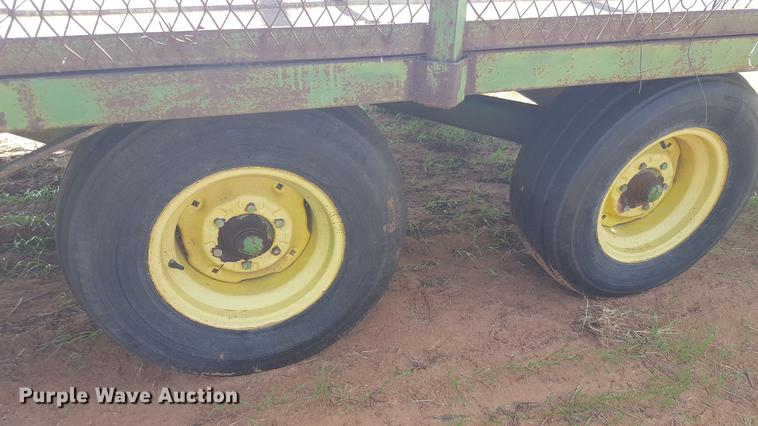 image for item EN9629 Cotton trailer