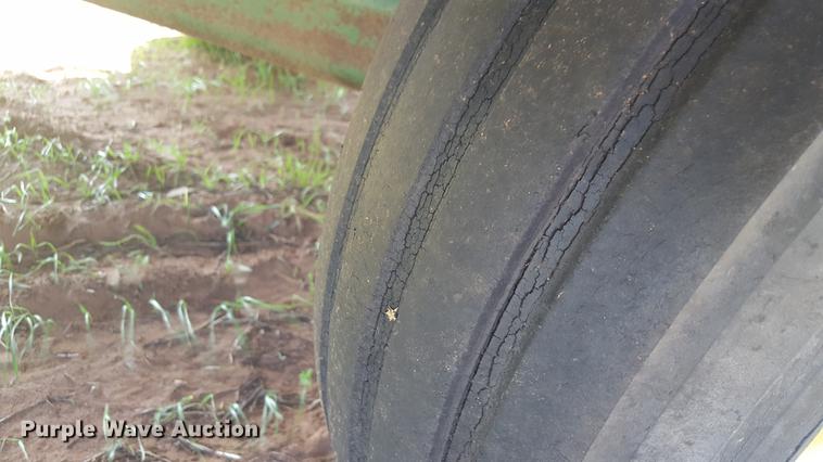 image for item EN9629 Cotton trailer