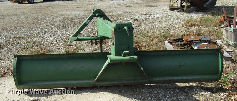 image for item FI9516 John Deere blade