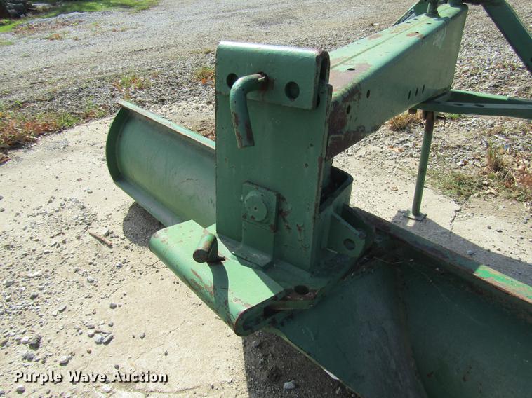 image for item FI9516 John Deere blade