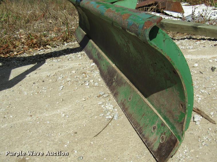 image for item FI9516 John Deere blade