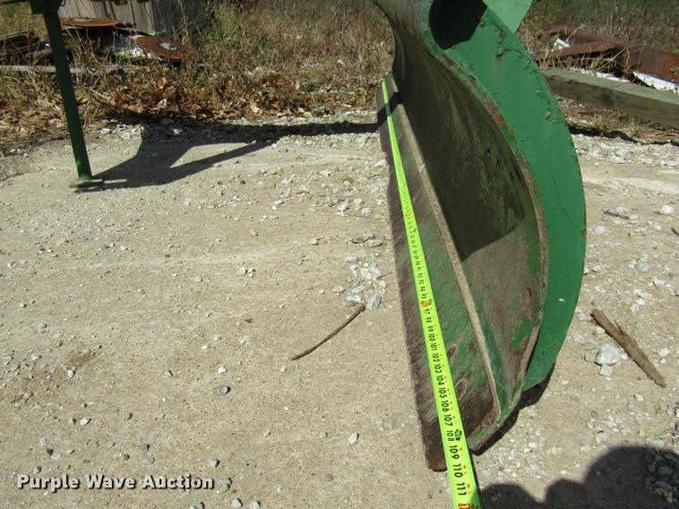 image for item FI9516 John Deere blade