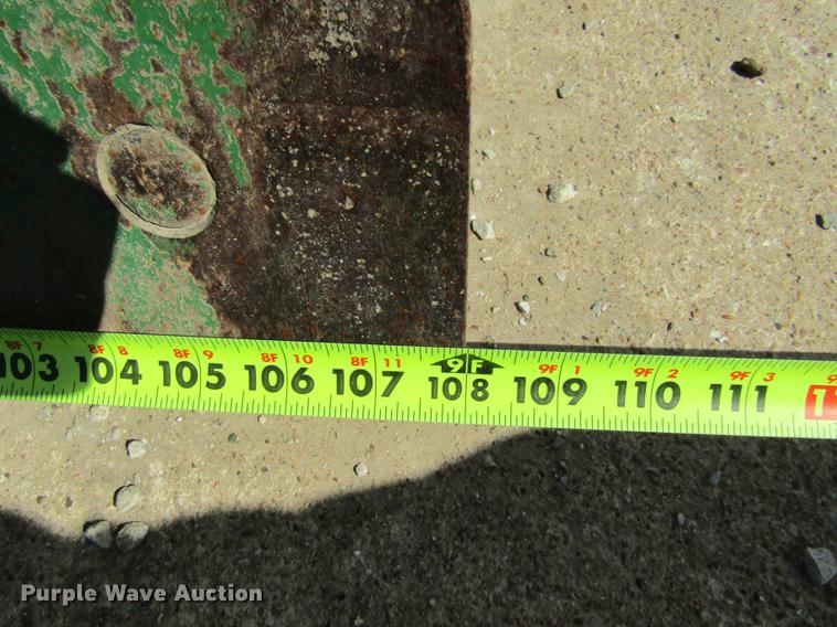 image for item FI9516 John Deere blade