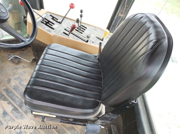 image for item FT9964 1985 Steiger Cougar CR1225 4WD tractor