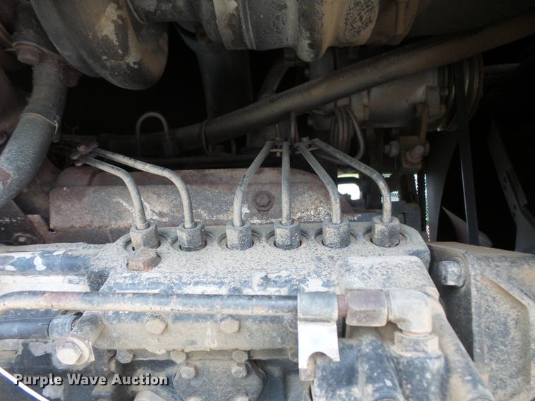 image for item FT9964 1985 Steiger Cougar CR1225 4WD tractor