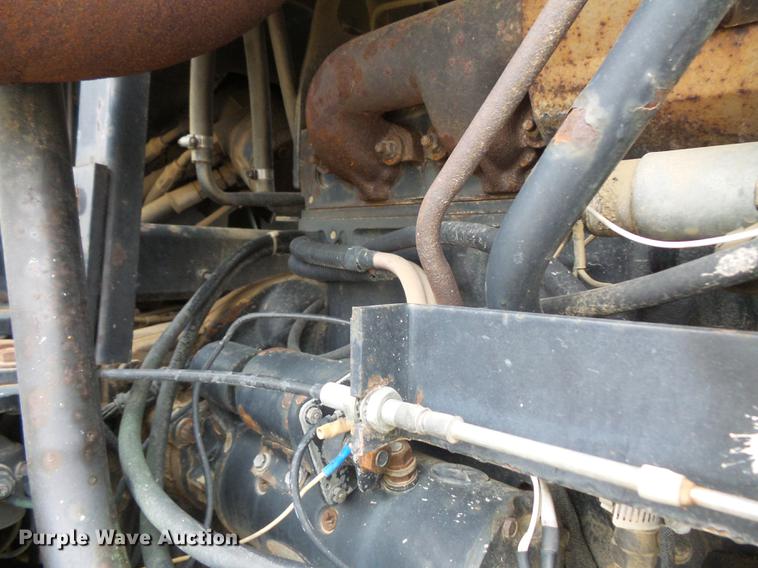 image for item FT9964 1985 Steiger Cougar CR1225 4WD tractor