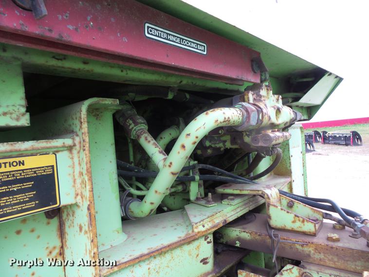 image for item FT9964 1985 Steiger Cougar CR1225 4WD tractor