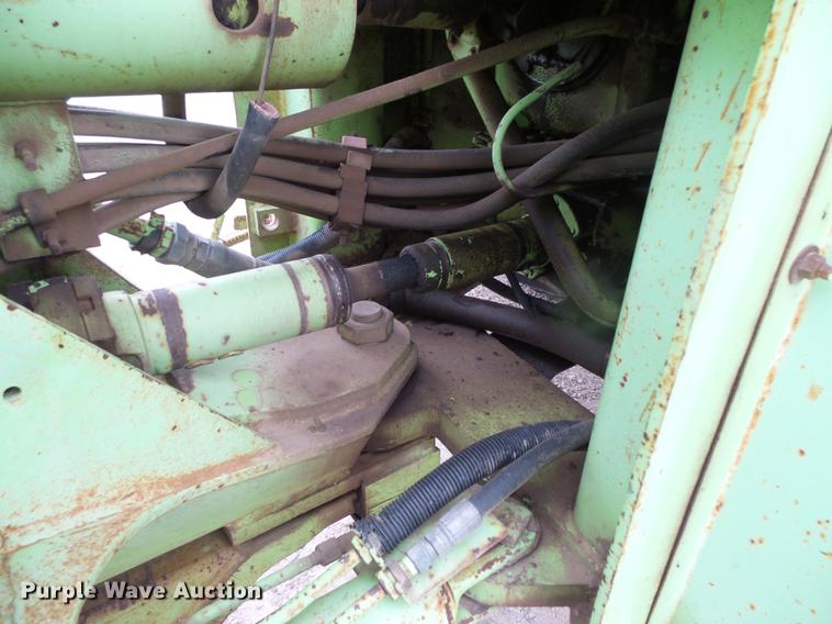 image for item FT9964 1985 Steiger Cougar CR1225 4WD tractor