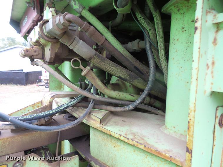 image for item FT9964 1985 Steiger Cougar CR1225 4WD tractor